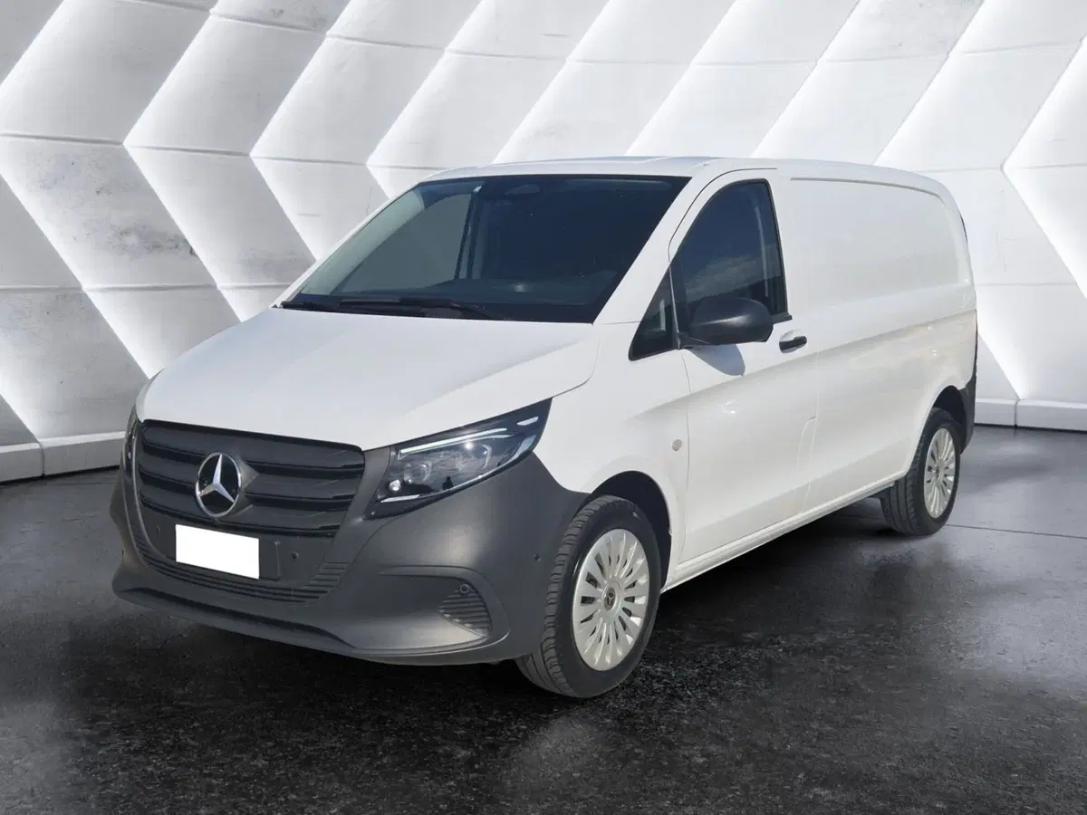 Compact Cv Format Vendo Mercedes-Benz Vito furgone 114 cdi compact Pro 9G-tronic usata a ...