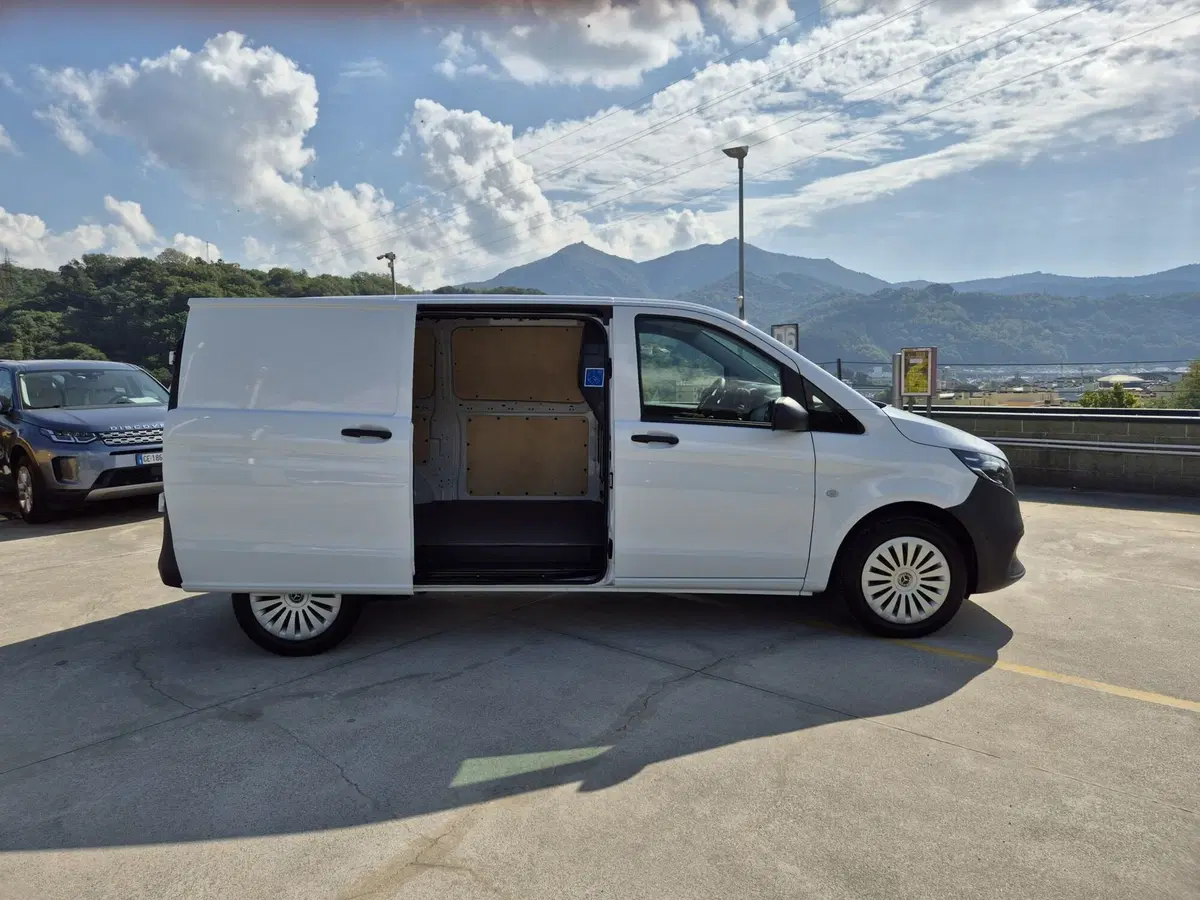 Mercedes-Benz Vito usata  (17)