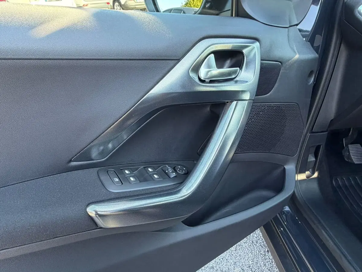 Peugeot 2008 usata a Belluno (16)