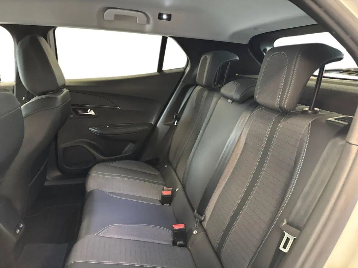 Peugeot 2008 usata a Prato (13)