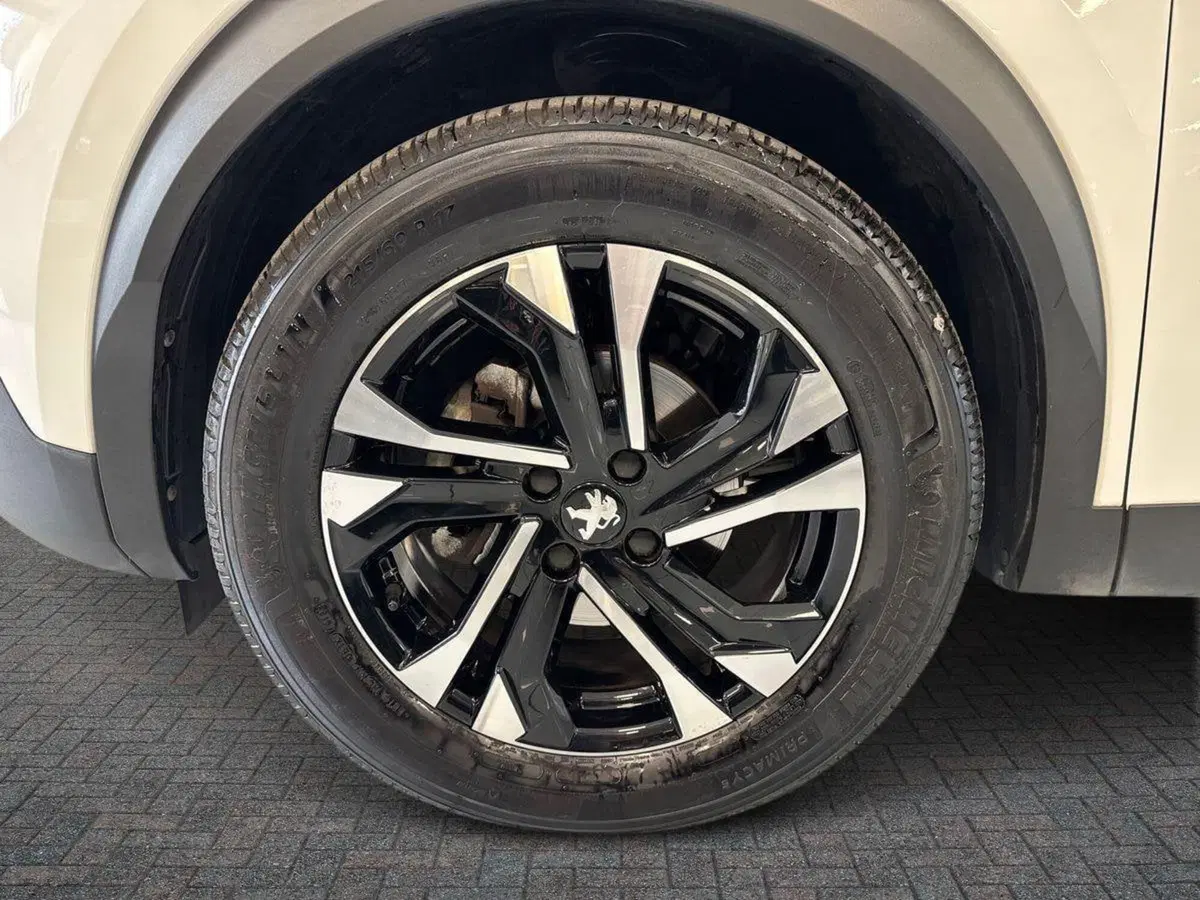 Peugeot 2008 usata a Prato (14)