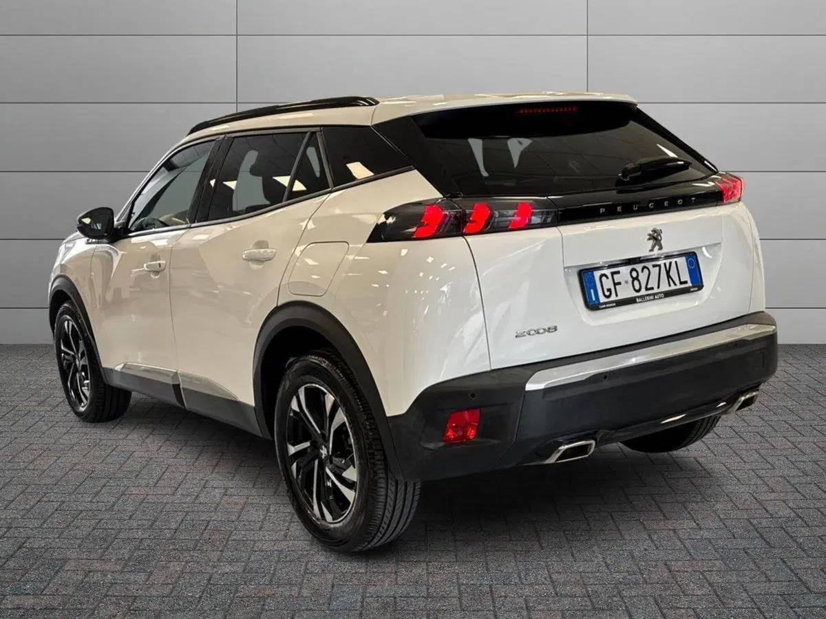 Peugeot 2008 usata a Prato (5)