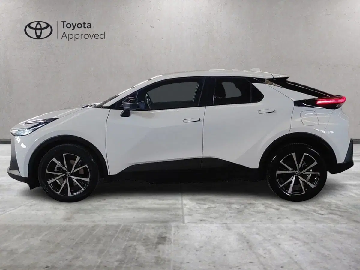 Toyota Toyota C-HR usata a Milano (4)