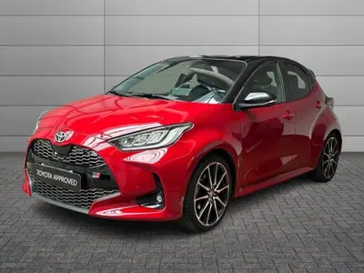 Toyota Yaris GR Sport 1.5 Hybrid 5 porte GR Sport del 2023 usata a Milano