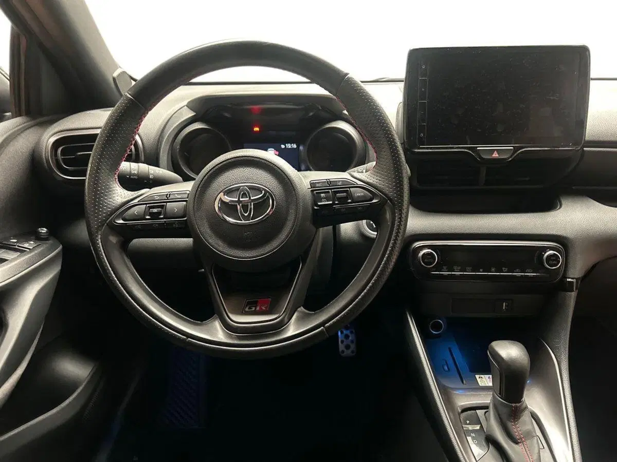 Toyota Yaris GR Sport usata a Milano (8)