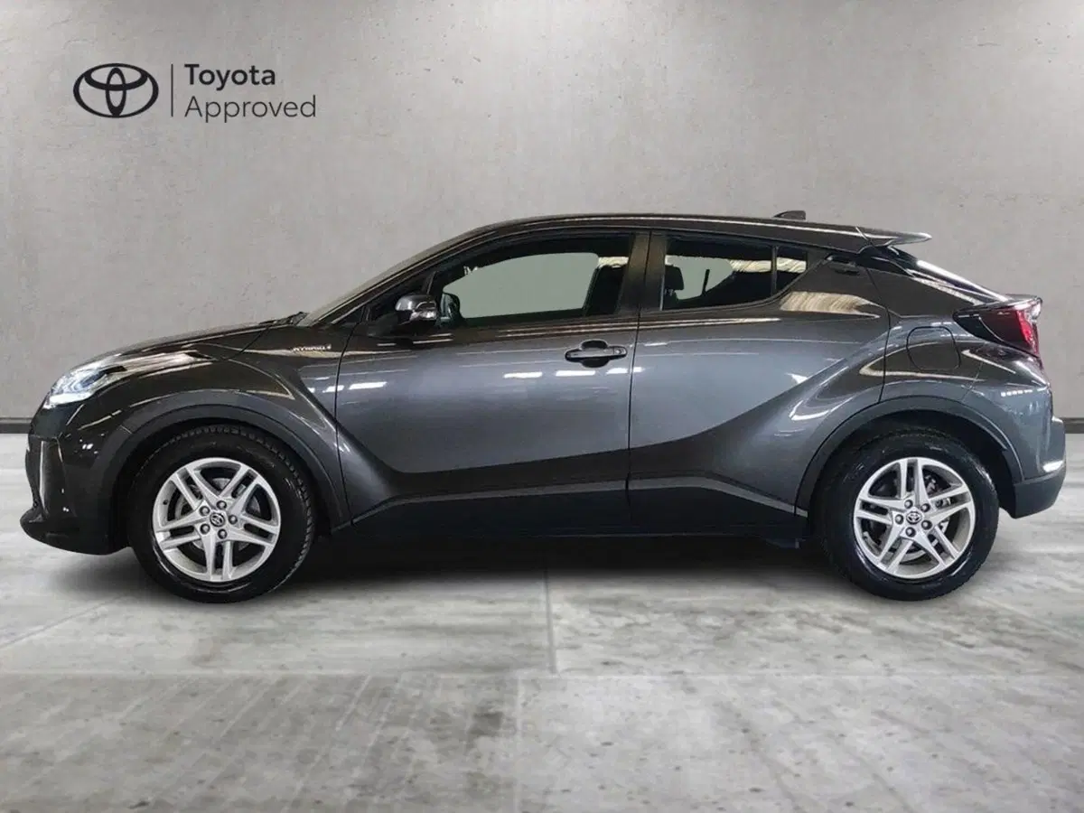 Toyota Toyota C-HR usata a Milano (4)