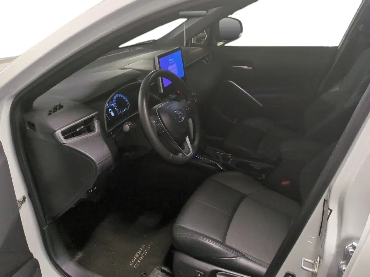 Toyota Corolla Cross Hybrid usata a Milano (11)