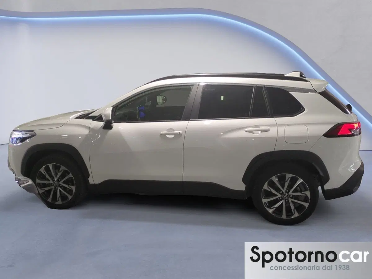 Toyota Corolla Cross Hybrid usata a Milano (3)