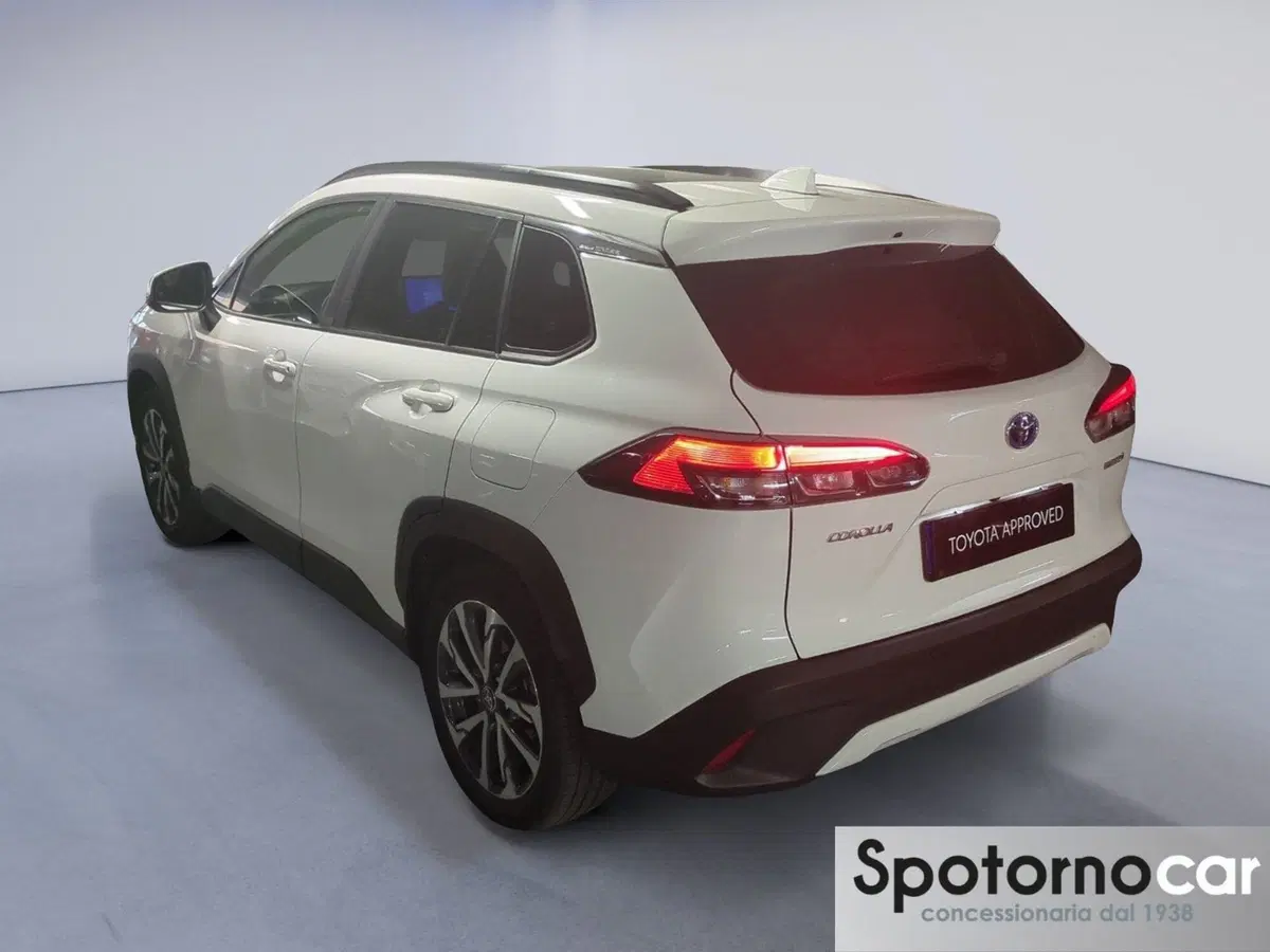 Toyota Corolla Cross Hybrid usata a Milano (4)