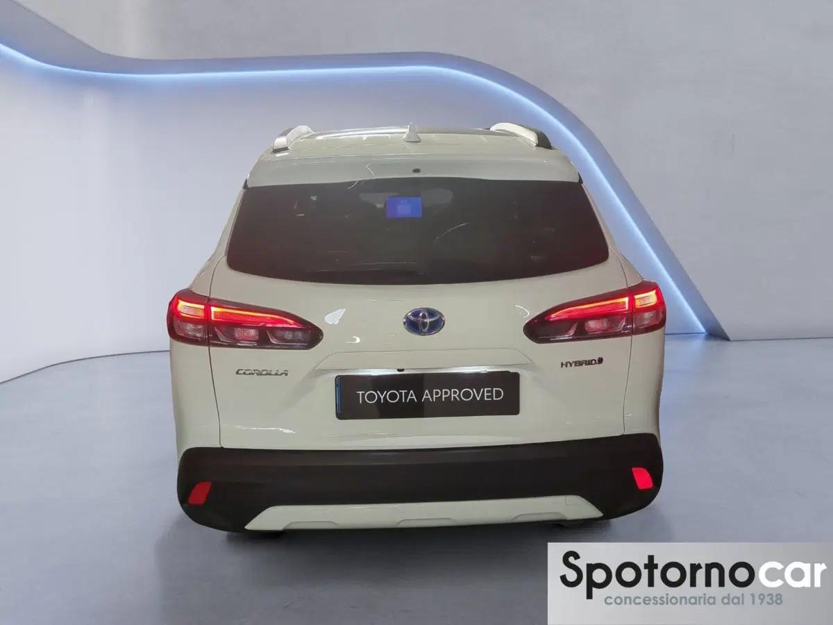 Toyota Corolla Cross Hybrid usata a Milano (5)