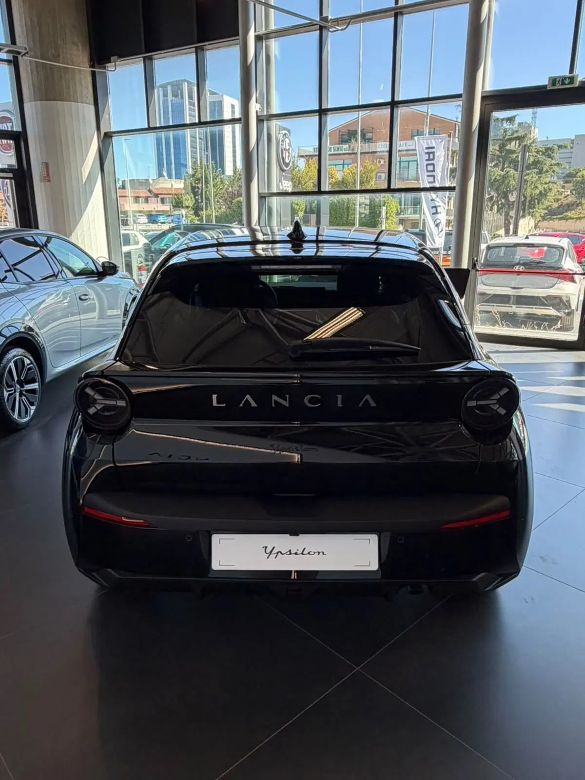 Lancia Ypsilon nuova a Campobasso (3)
