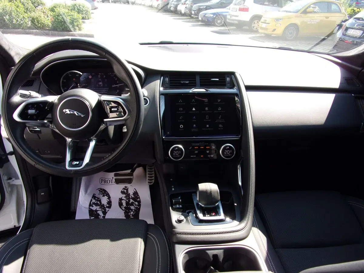 Jaguar E-Pace usata a Reggio Emilia (12)
