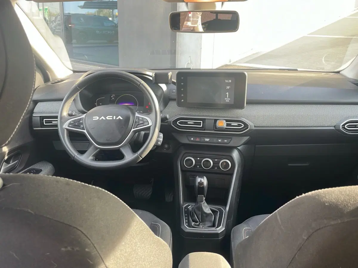 Dacia Jogger usata a Bologna (13)