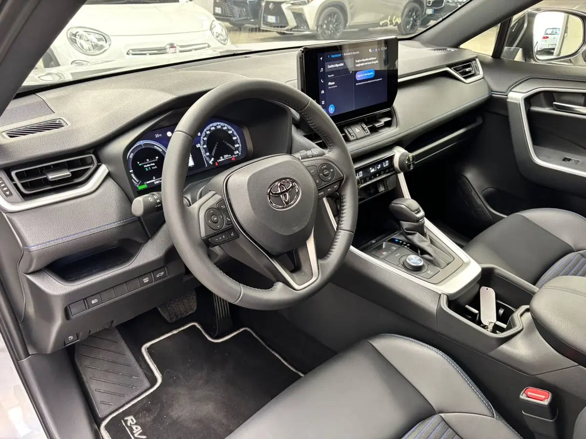 Toyota Rav4 usata a Modena (11)