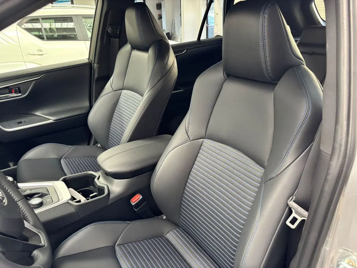 Toyota Rav4 usata a Modena (13)