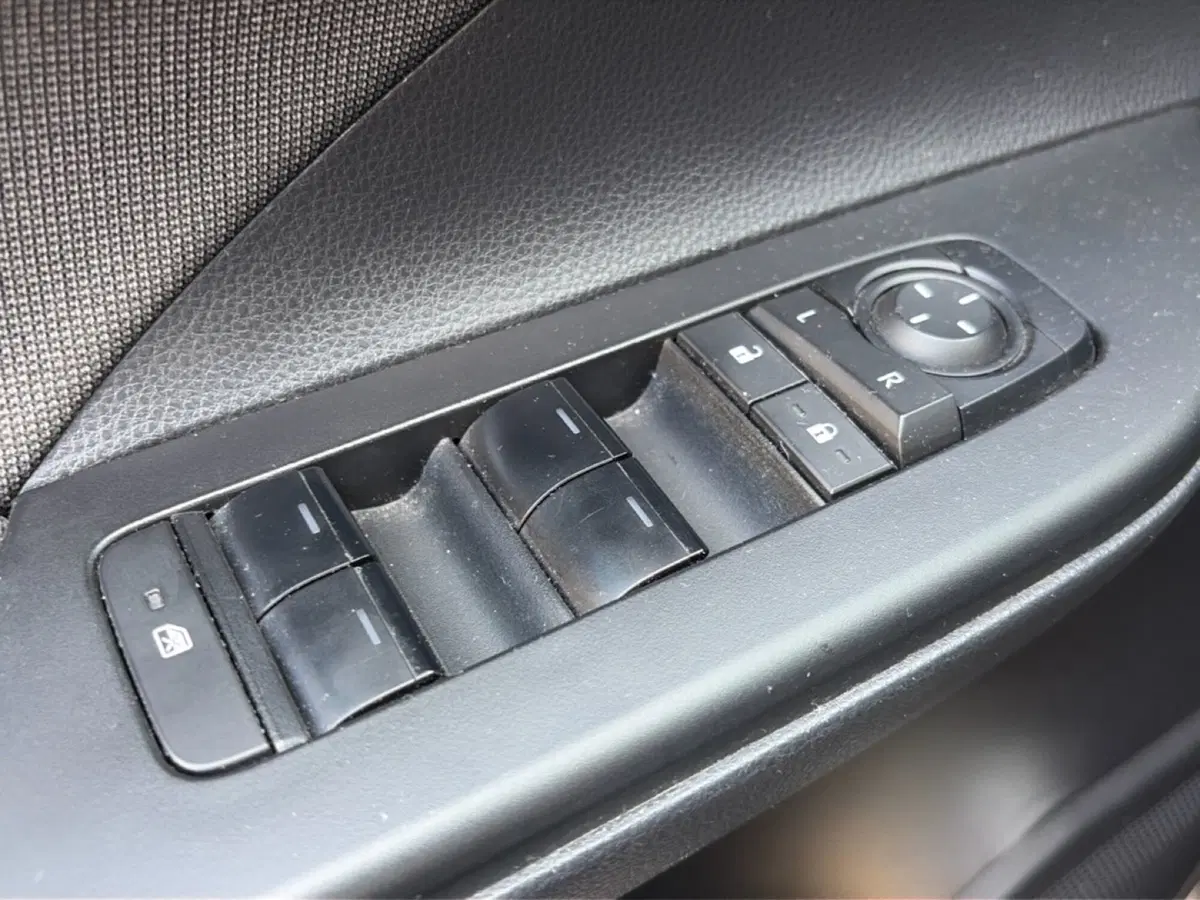 Toyota Toyota C-HR usata a Bologna (14)