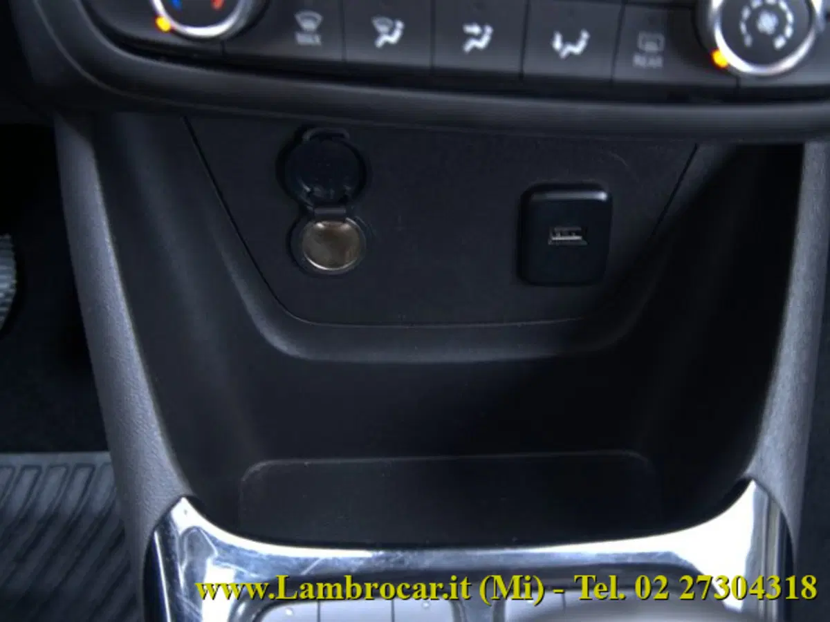 Opel Crossland usata a Milano (9)