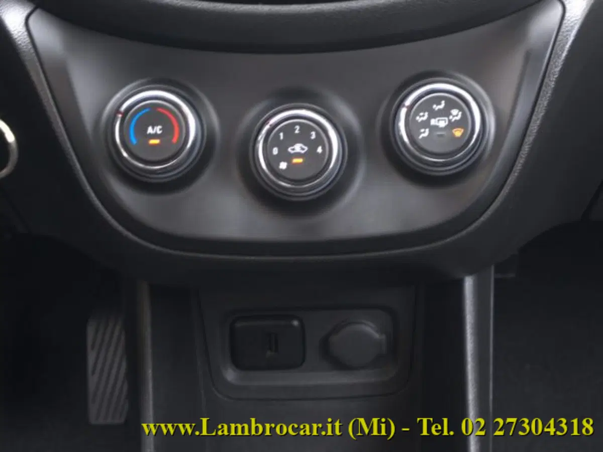 Opel Karl usata a Milano (9)