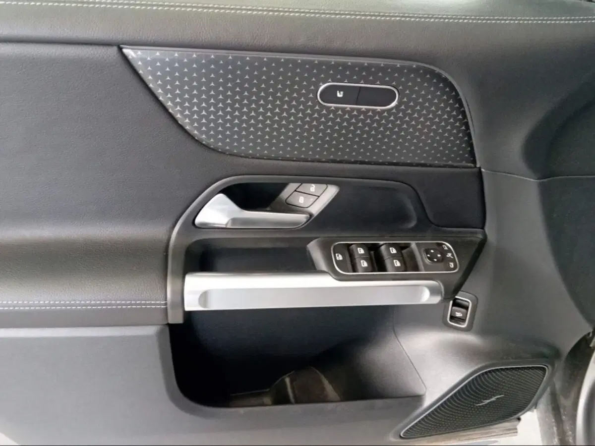 Mercedes-Benz GLB usata a Grosseto (17)