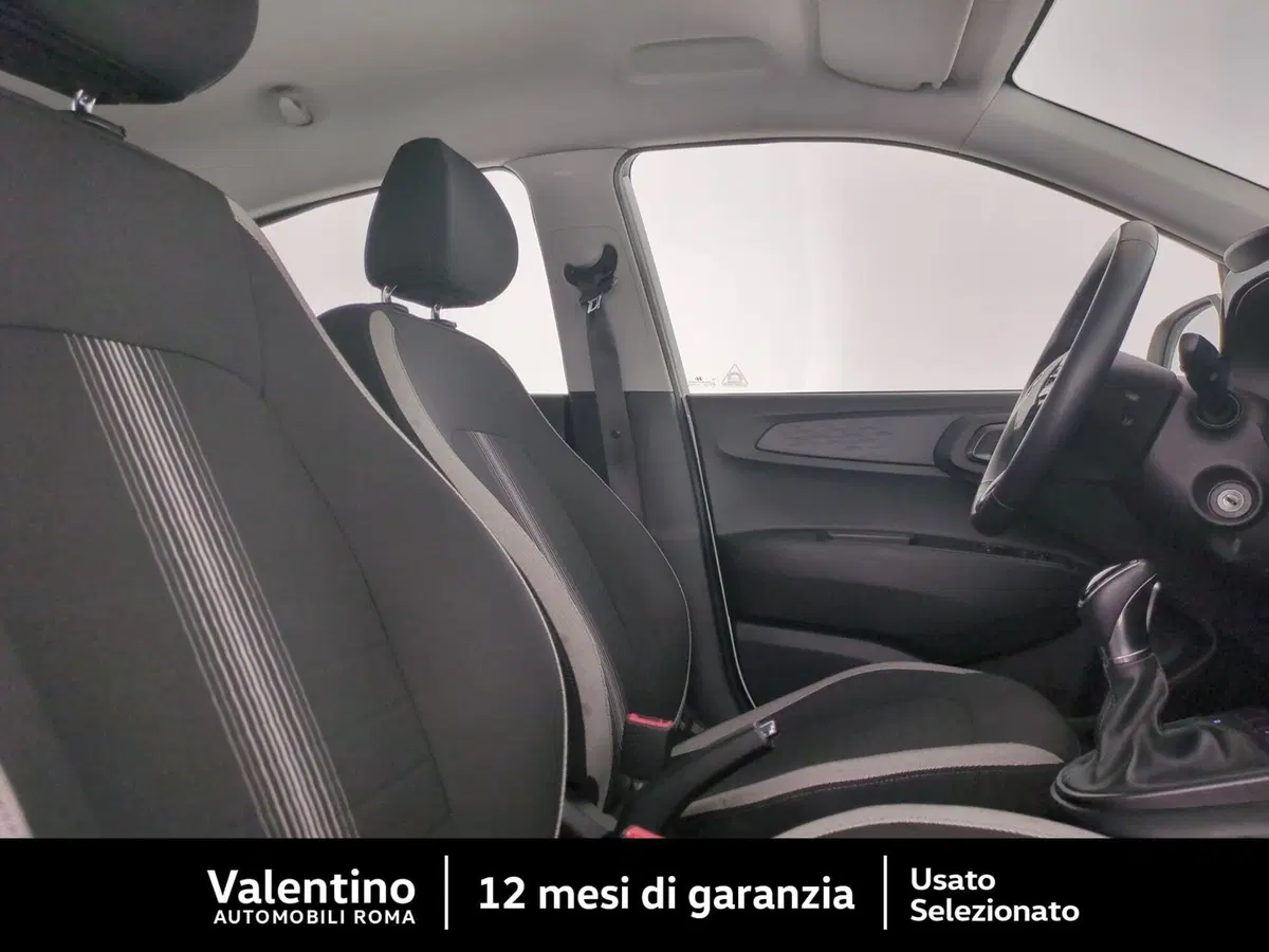 Hyundai i10 usata a Roma (12)