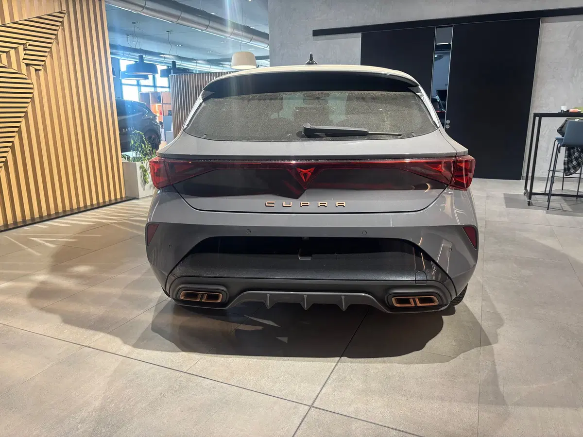Cupra Leon nuova a Ferrara (6)