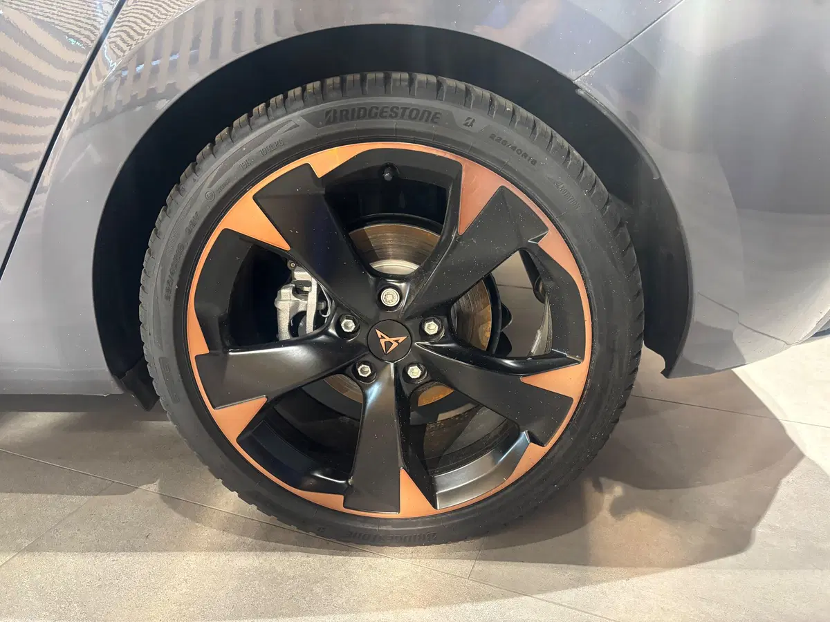 Cupra Leon nuova a Ferrara (8)
