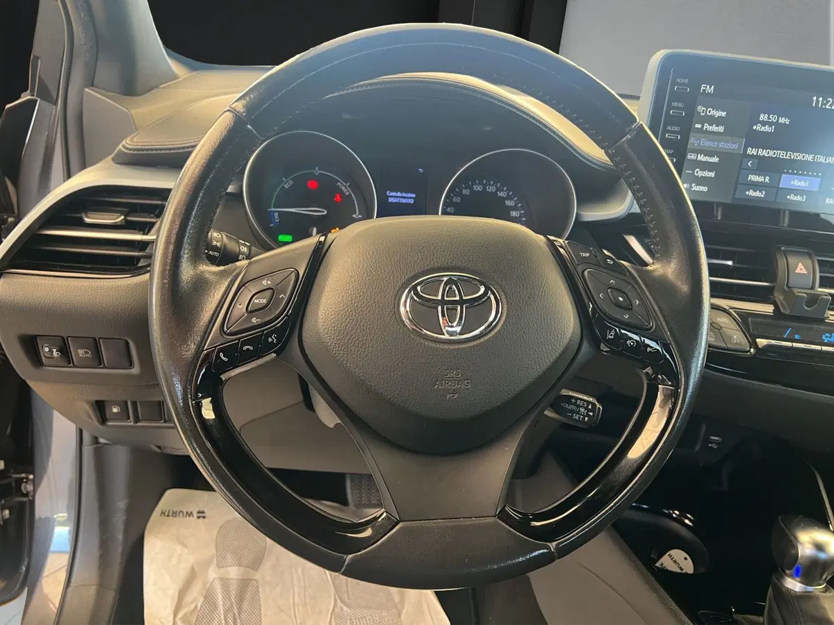 Toyota Toyota C-HR usata a Cosenza (10)