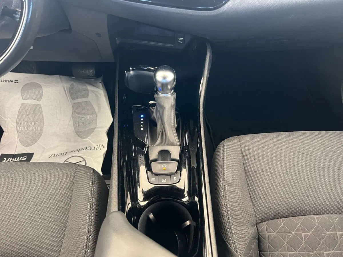 Toyota Toyota C-HR usata a Cosenza (15)