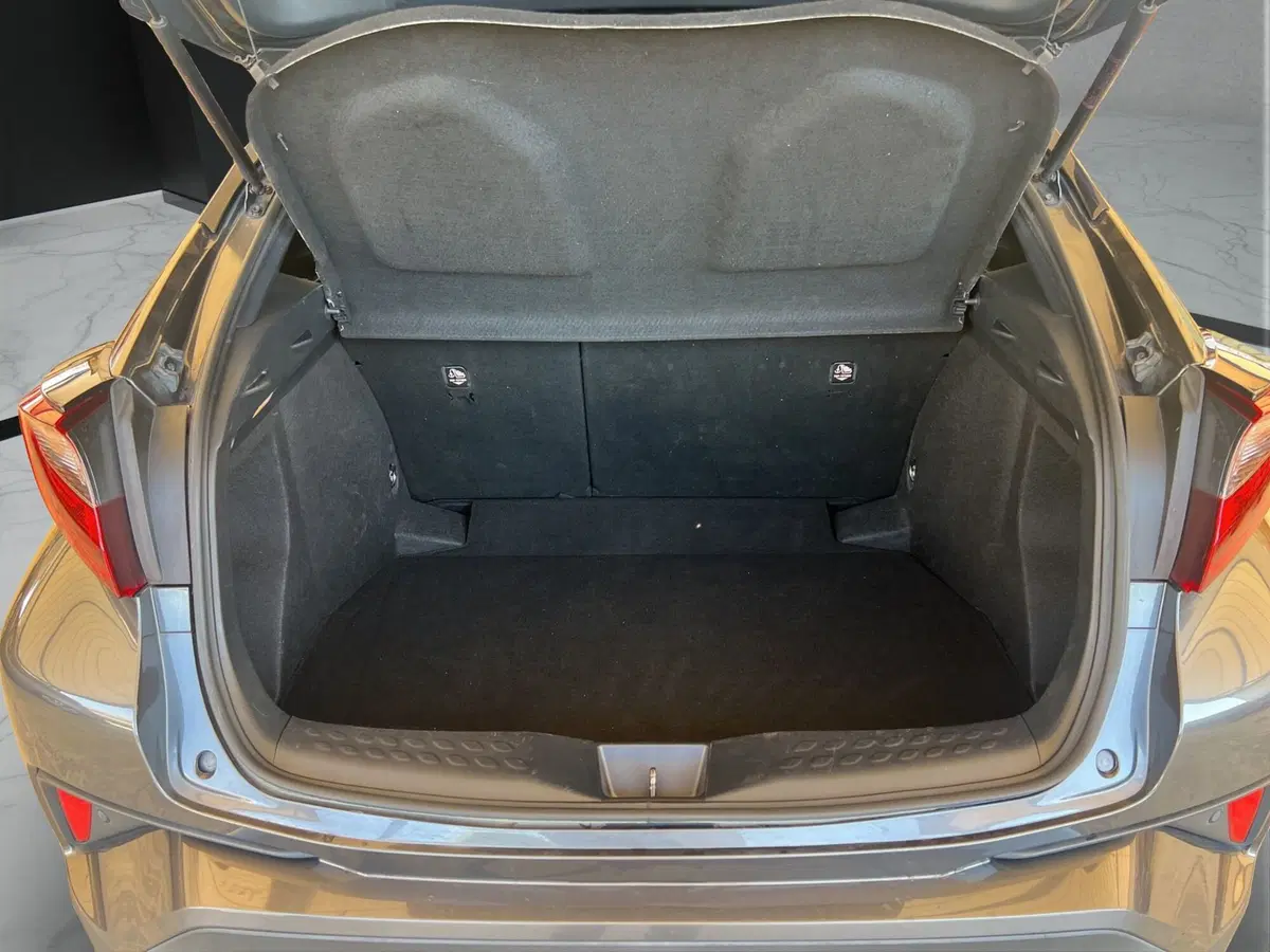 Toyota Toyota C-HR usata a Cosenza (20)