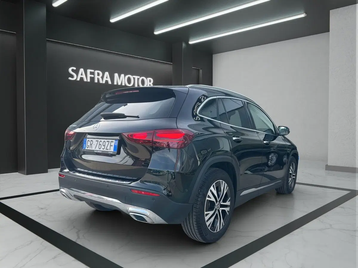 Mercedes-Benz GLA SUV usata a Cosenza (6)