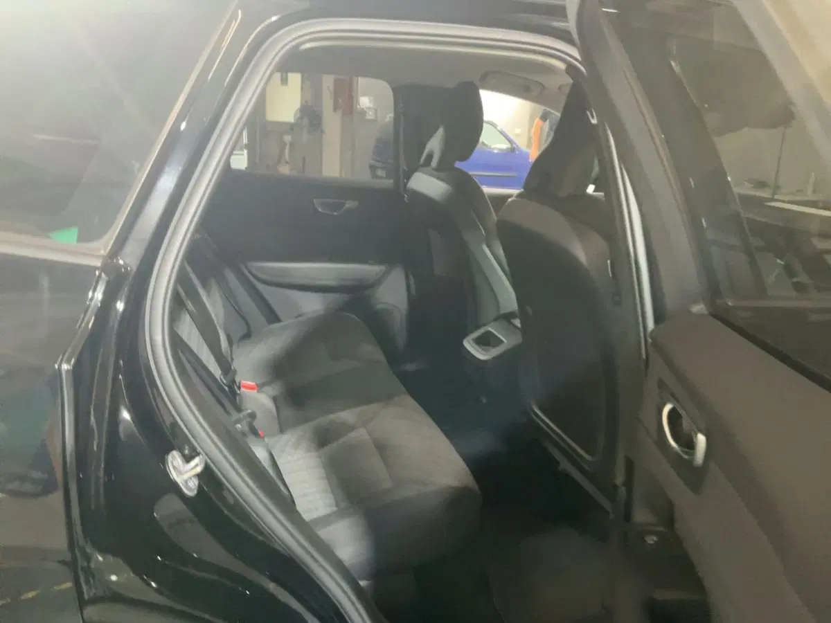 Volvo XC60 usata a Como (11)