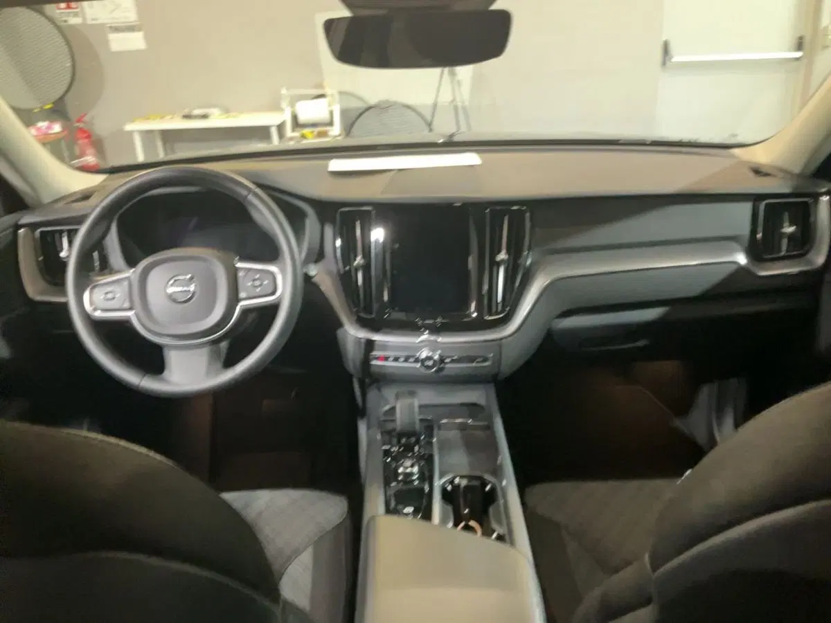 Volvo XC60 usata a Como (9)