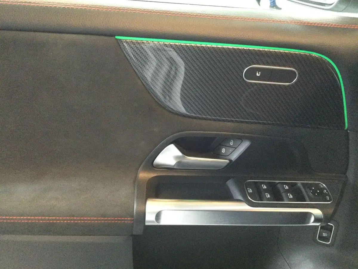 Mercedes-Benz GLB usata a Caserta (11)