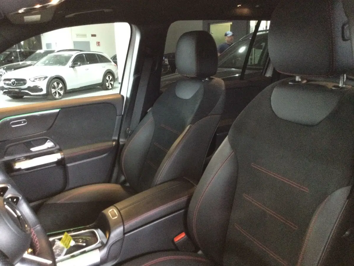 Mercedes-Benz GLB usata a Caserta (12)