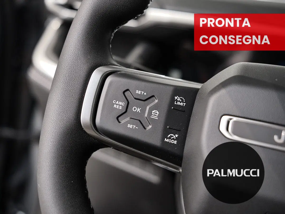 Jeep Compass nuova a Prato (8)