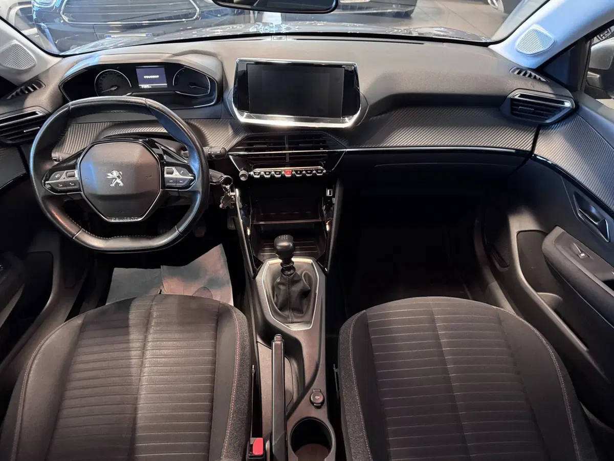 Peugeot 208 usata a Messina (11)