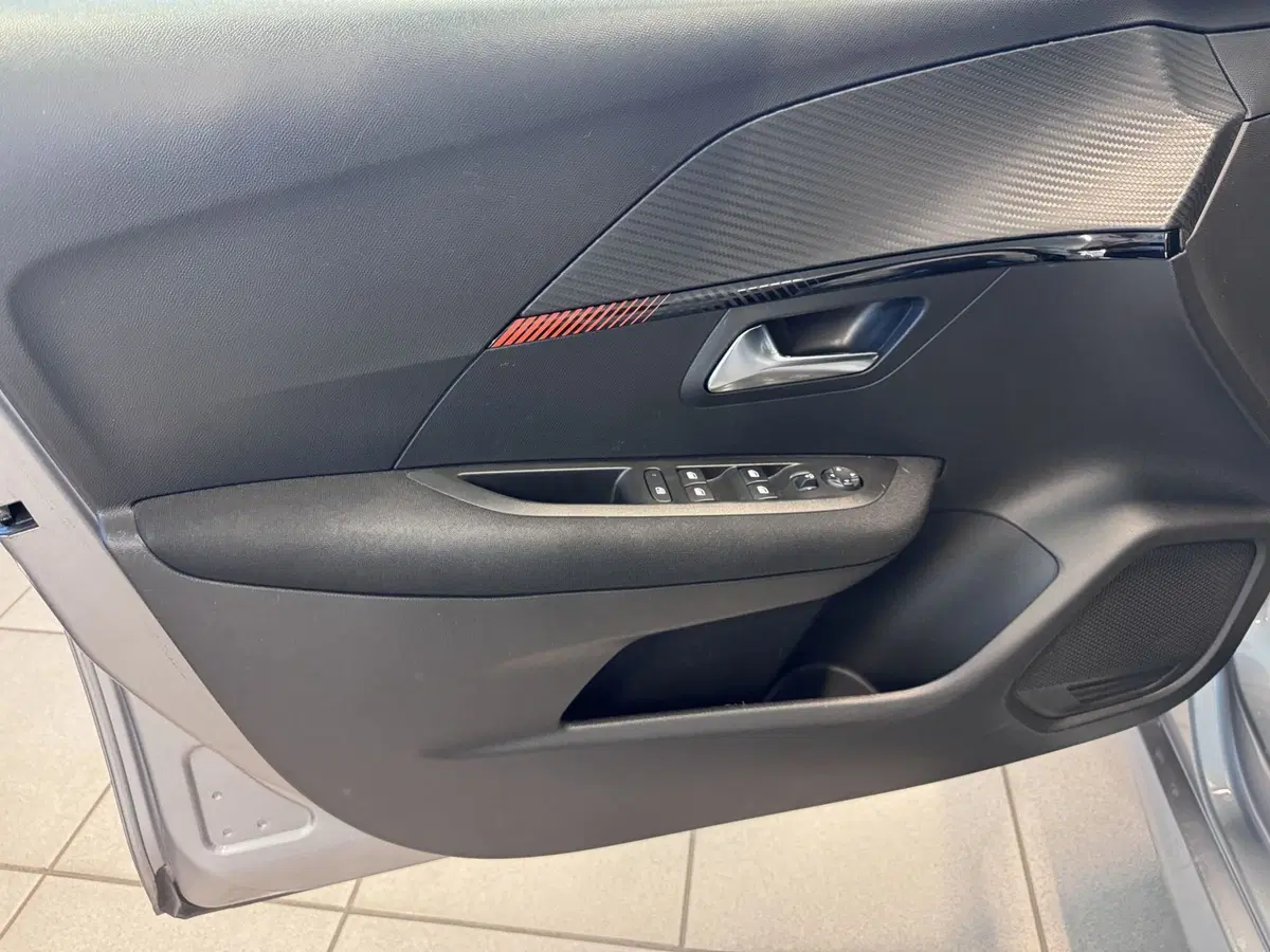 Peugeot 208 usata a Messina (6)
