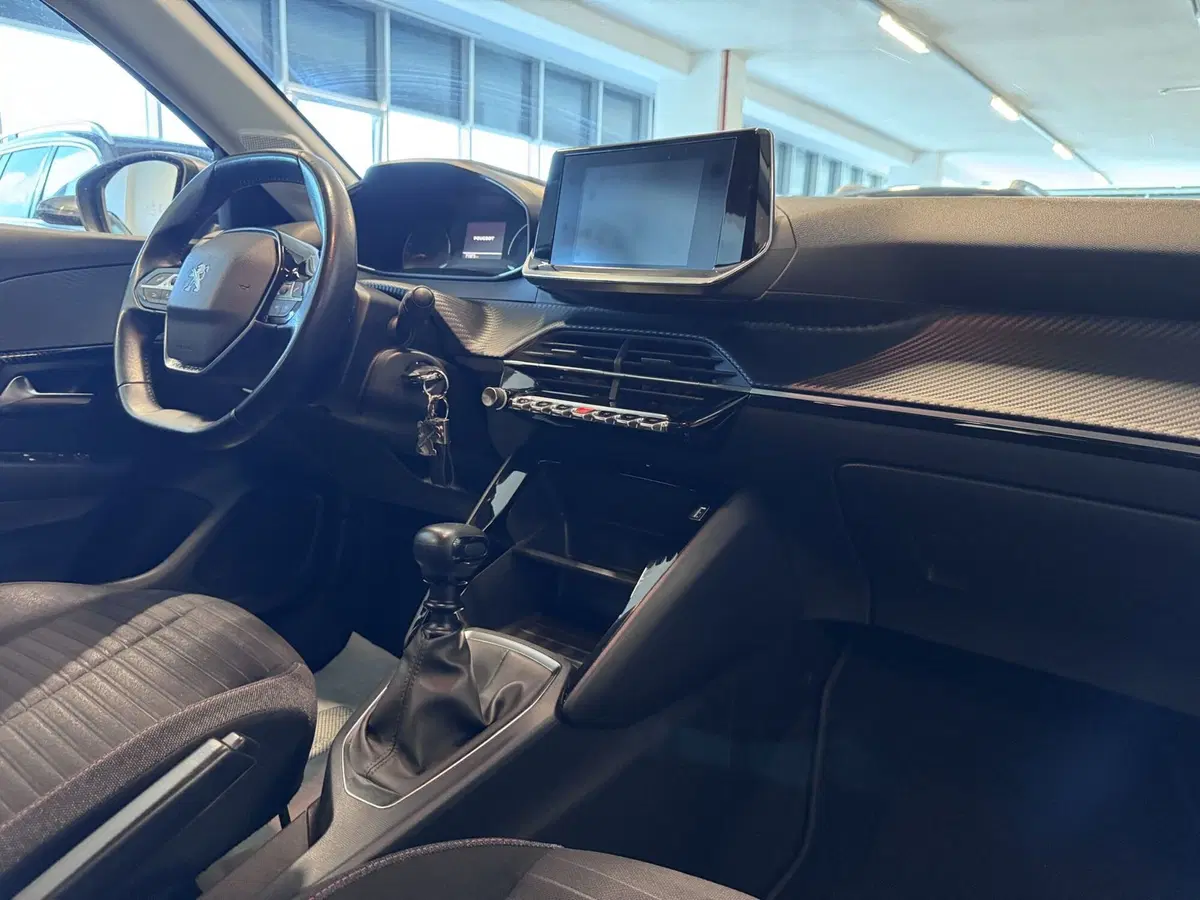 Peugeot 208 usata a Messina (9)