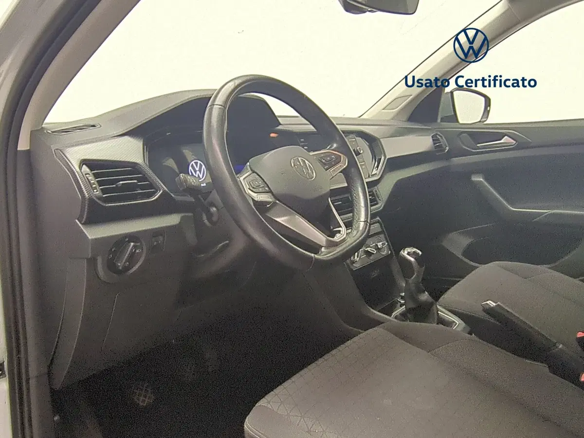 Volkswagen T-Cross usata a Avellino (13)