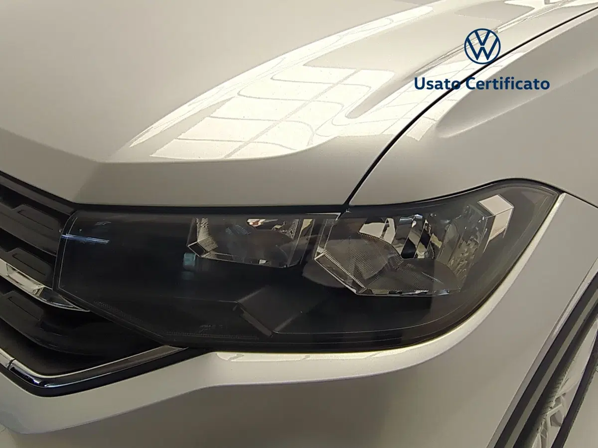 Volkswagen T-Cross usata a Avellino (8)