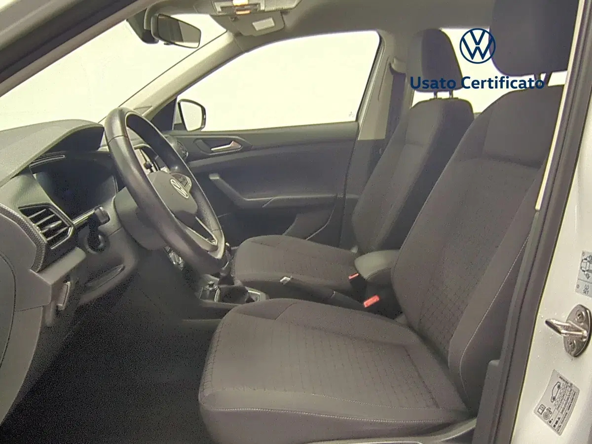 Volkswagen T-Cross usata a Avellino (13)