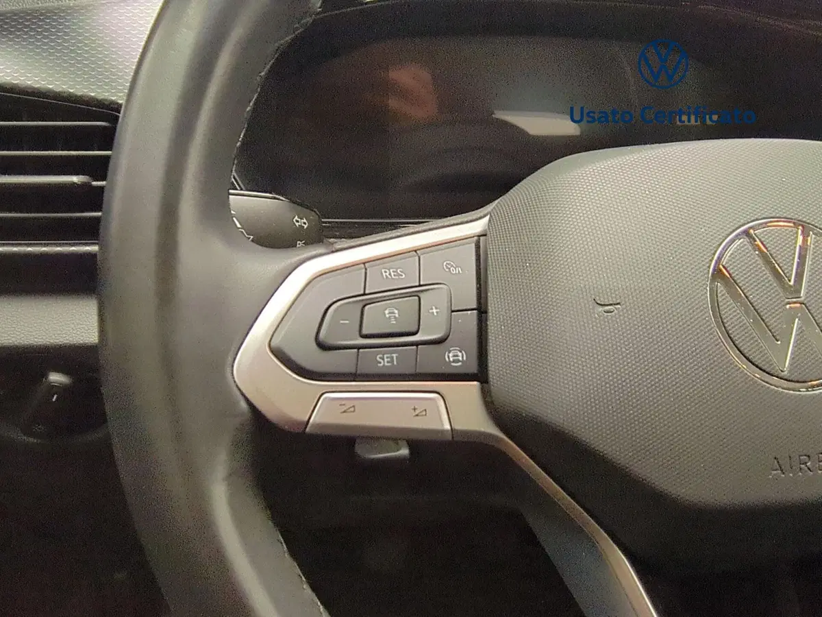 Volkswagen T-Cross usata a Avellino (16)