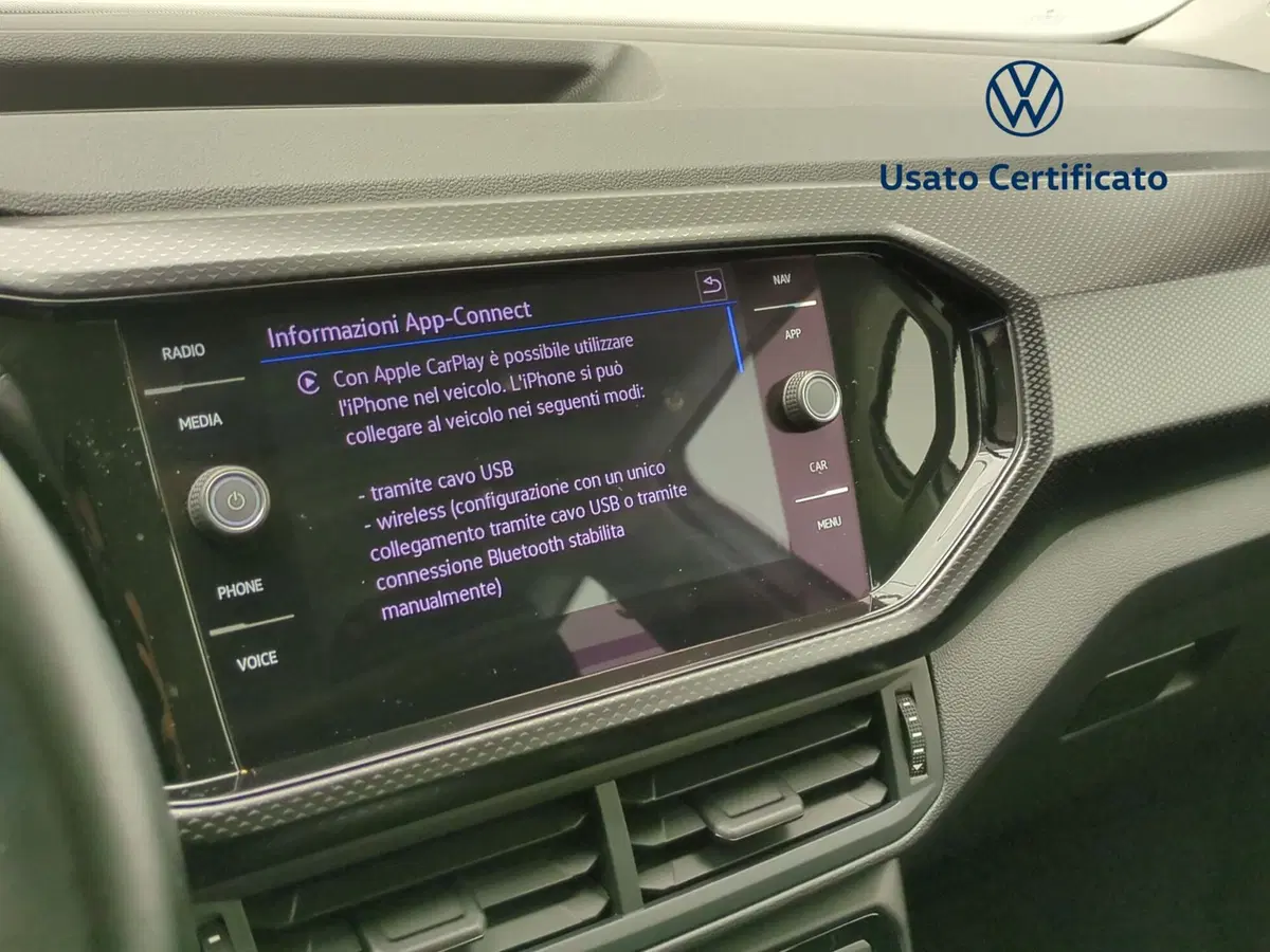 Volkswagen T-Cross usata a Avellino (18)