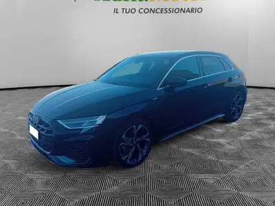Audi A3 Sportback 30 TFSI S tronic Admired del 2025 usata a Pordenone