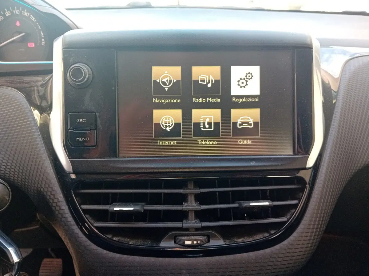 Peugeot 2008 usata a Pordenone (16)