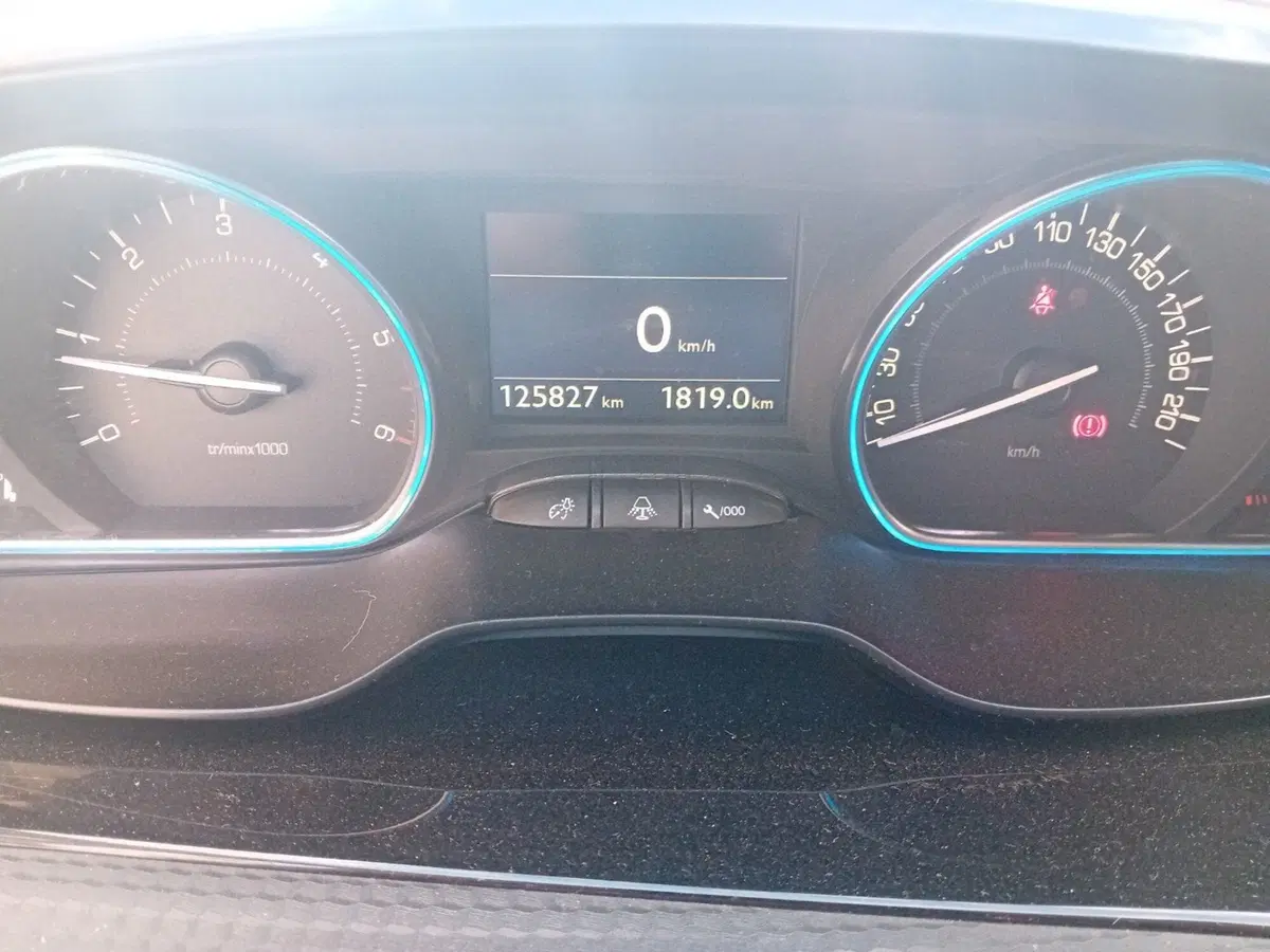 Peugeot 2008 usata a Pordenone (19)