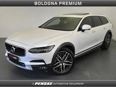 Volvo V90 Cross Country D5 AWD Geartronic Pro del 2017 usata a Casalecchio di Reno