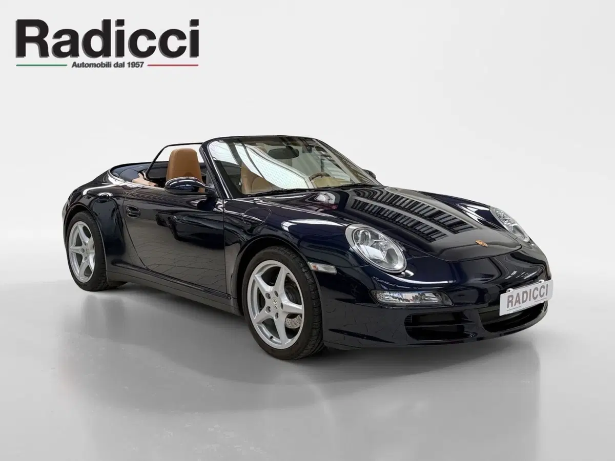 Porsche 911 Cabrio usata a Bari (10)