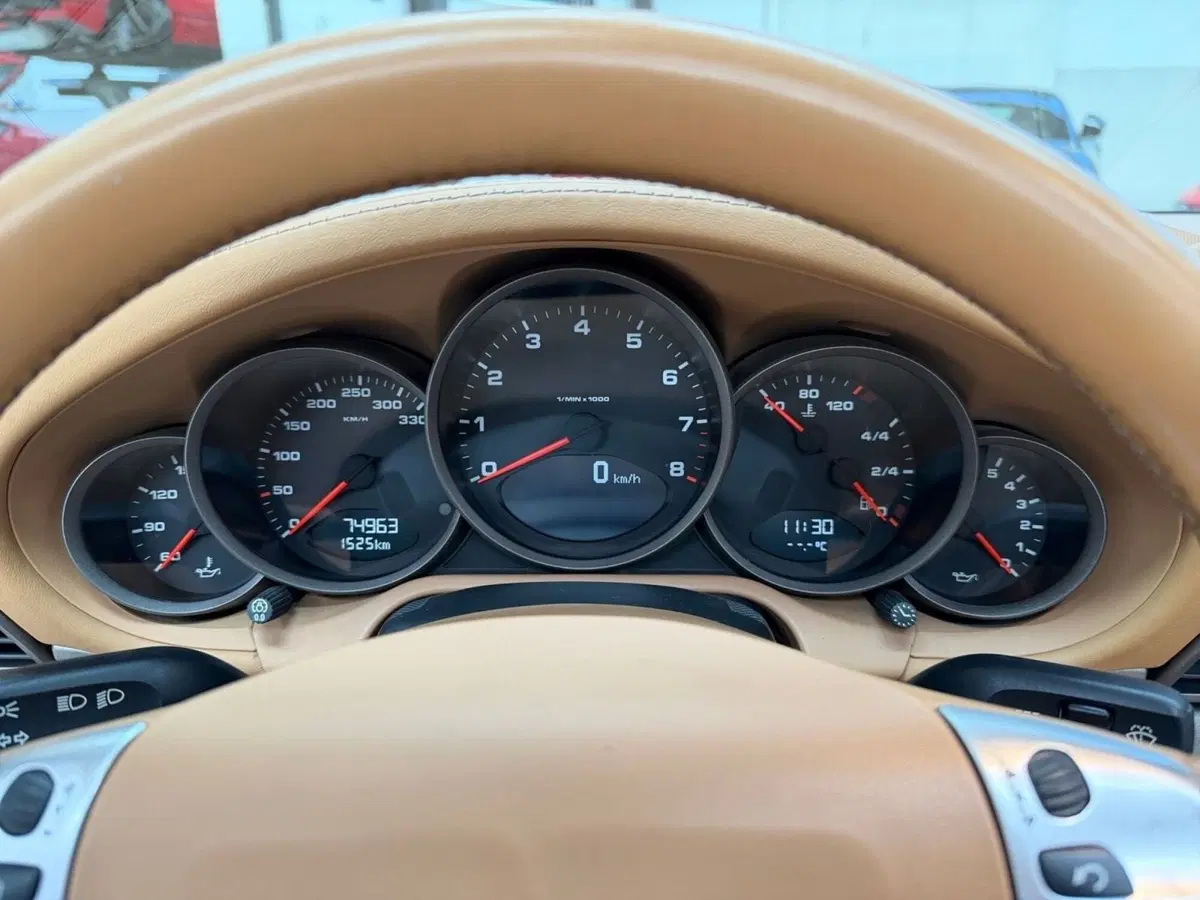 Porsche 911 Cabrio usata a Bari (12)