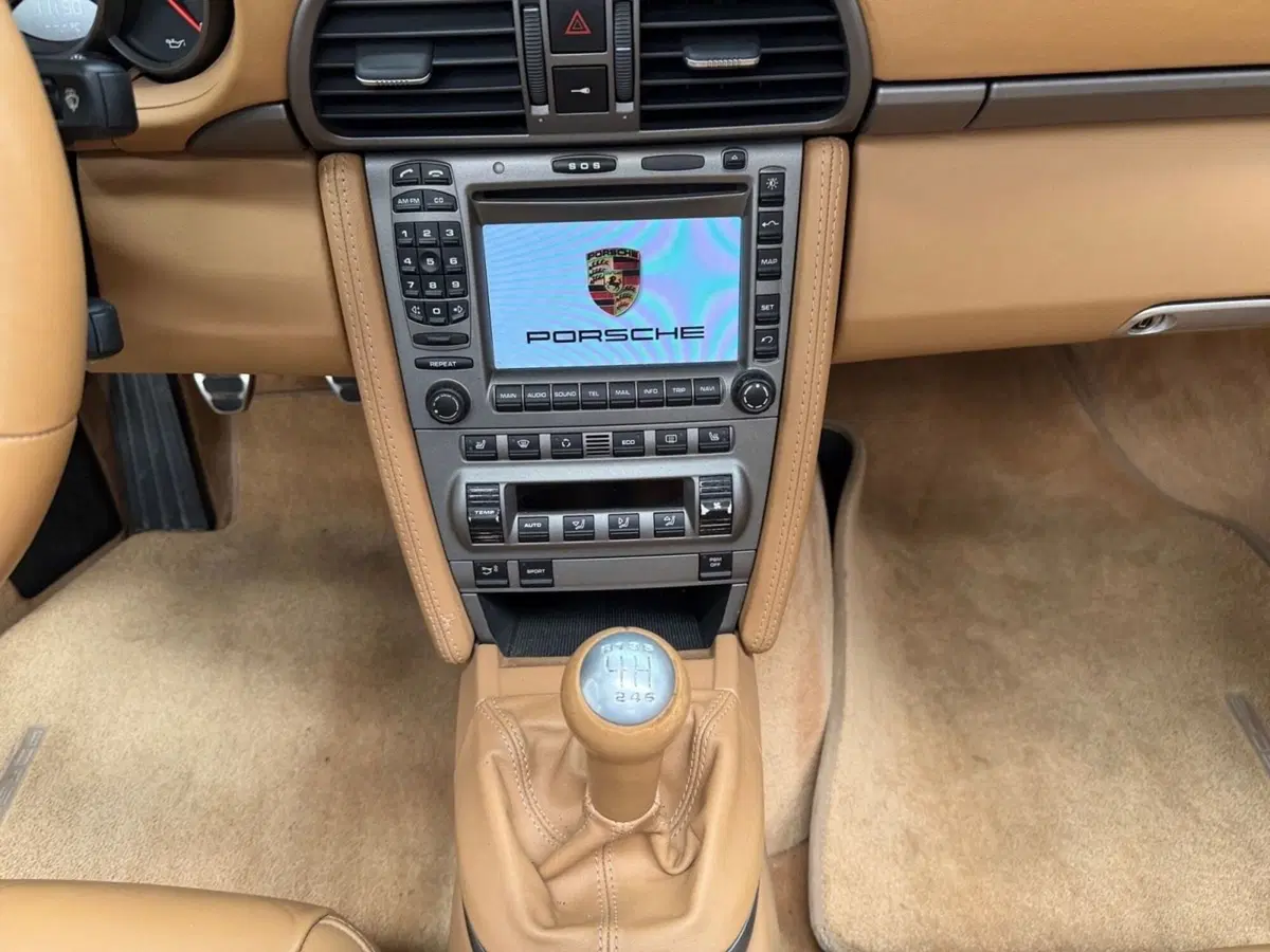 Porsche 911 Cabrio usata a Bari (16)